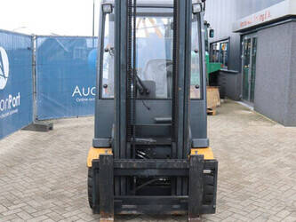 2010-jungheinrich-efg-430-1447668-46837903