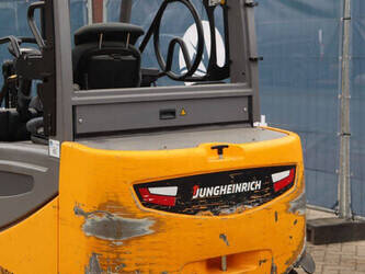 2016-jungheinrich-efg-425s-1447669-46837950