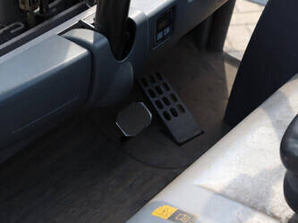 2016-jungheinrich-efg215-1447670-46837994