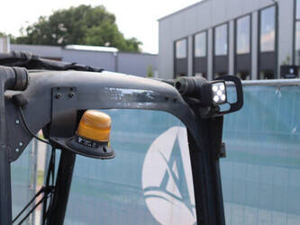 2014-linde-e16-01-1447674-46838122