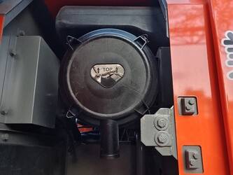 2025-hitachi-zaxis-200-3g-46838540