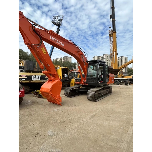 2024 Hitachi Zaxis 200-3G-46838550
