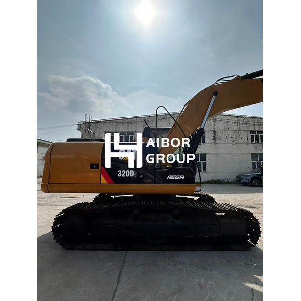 2021 كاتربيلر 320D-46838687