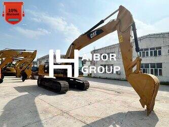 صورة ل حفارات مجنزرة 2020 كاتربيلر 320D