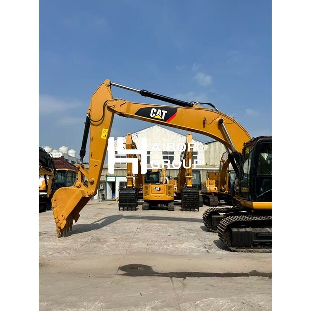 2018 Caterpillar 320D-46838794