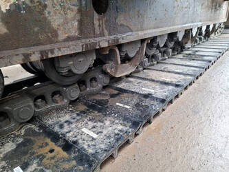 2017-komatsu-pc240lc-10-46838876