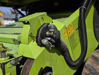 2011-claas-lexion-770tt-46838881