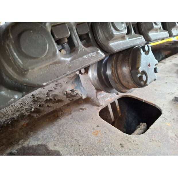 2017 Komatsu PC240LC-10-46838883