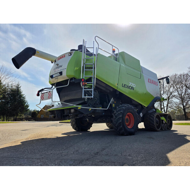 2011 CLAAS LEXION 770TT-46838893