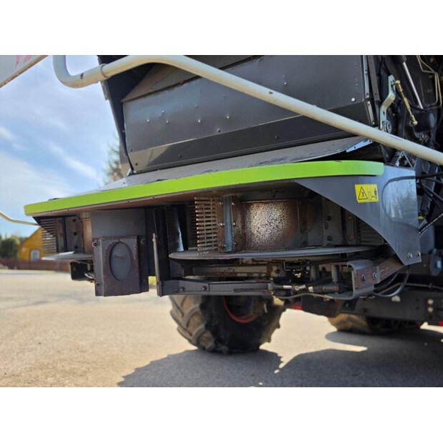 2011 CLAAS LEXION 770TT-46838895