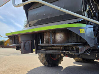 2011-claas-lexion-770tt-46838895