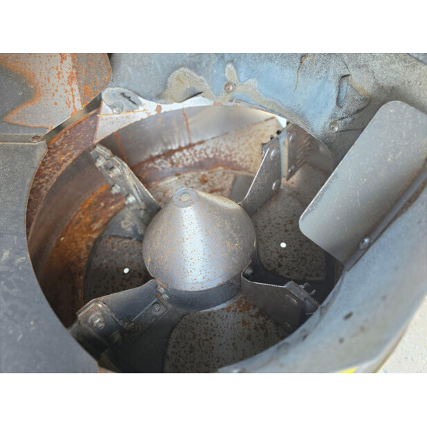 2011 CLAAS LEXION 770TT-46838899