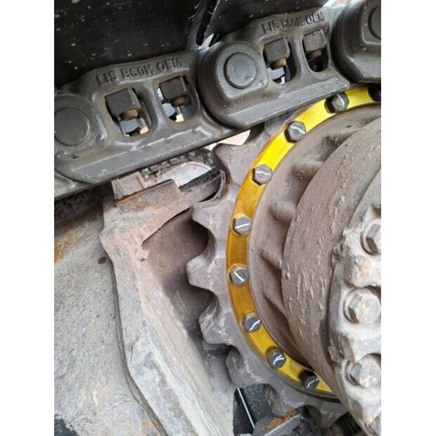 2017 Komatsu PC240LC-10-46838902