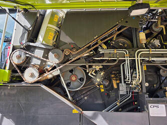 2011-claas-lexion-770tt-46838908