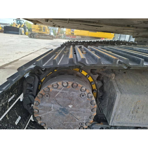 2017 Komatsu PC240LC-10-46838910