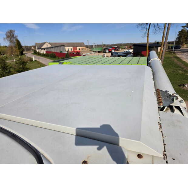 2011 CLAAS LEXION 770TT-46838912