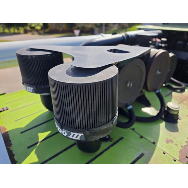 2011 CLAAS LEXION 770TT-46838916