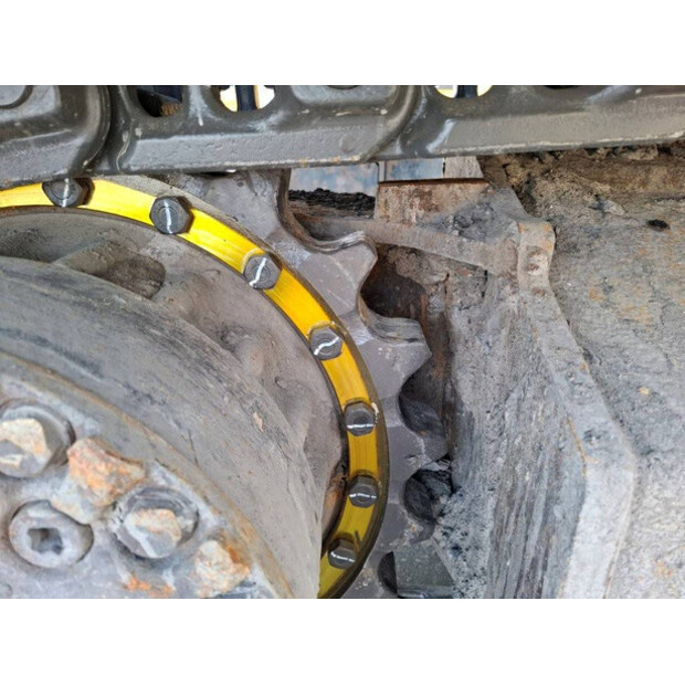 2017 Komatsu PC240LC-10-46838918