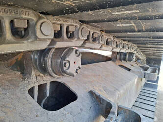 2017-komatsu-pc240lc-10-46838934