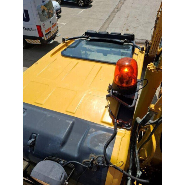 2017 Komatsu PC240LC-10-46838970