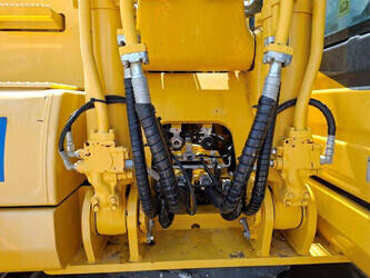 2017-komatsu-pc240lc-10-46838976