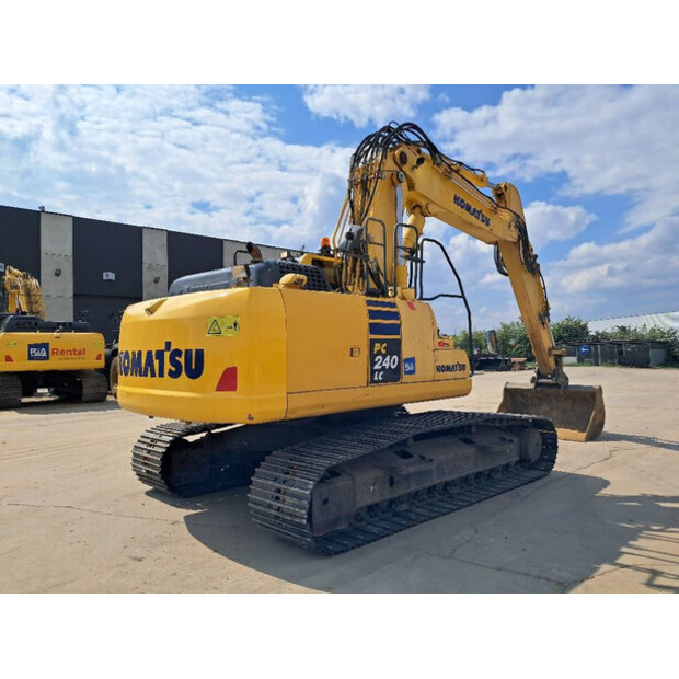 2017 Komatsu PC240LC-10-46839001