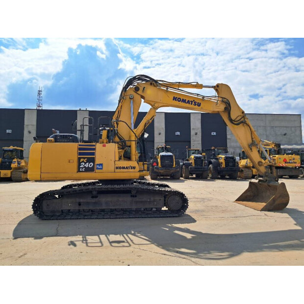 2017 Komatsu PC240LC-10-46839003