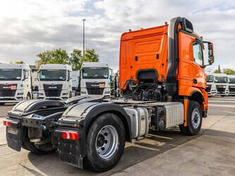 2017-mercedes-benz-arocs-1945-1447742-46839219