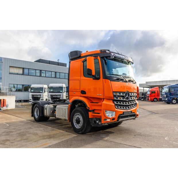 2017 Mercedes-Benz AROCS 1945-46839221