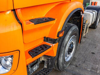 2017-mercedes-benz-arocs-1945-1447742-46839223