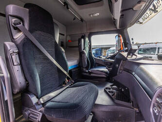 2017-mercedes-benz-arocs-1945-1447742-46839234