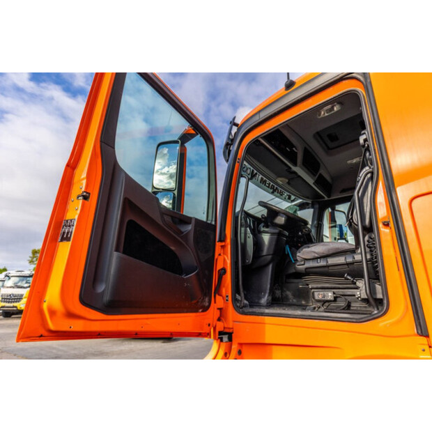 2017 Mercedes-Benz AROCS 1945-46839235