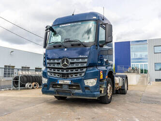 صورة ل رؤوس شاحنات 2018 مرسيدس بنز 1846 LS