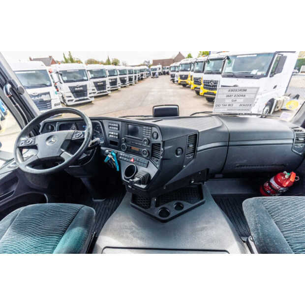 2018 Mercedes-Benz 1846 LS-46839260