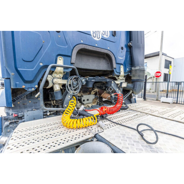 2018 Mercedes-Benz 1846 LS-46839268