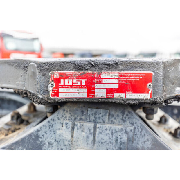 2018 Mercedes-Benz 1846 LS-46839272