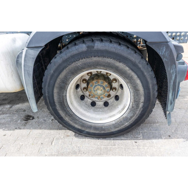 2018 Mercedes-Benz 1846 LS-46839273