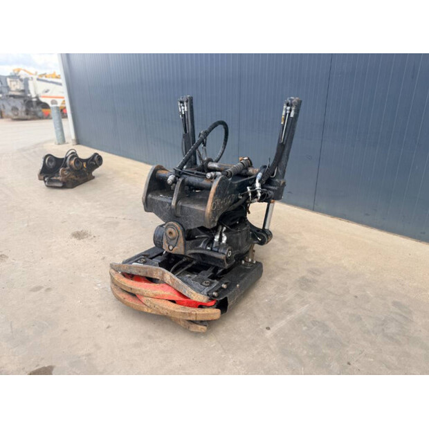 2020 Caterpillar S70-46839426