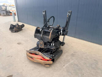 2020-caterpillar-s70-46839426