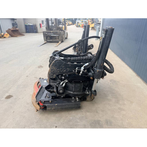 2020 Caterpillar S70-46839427