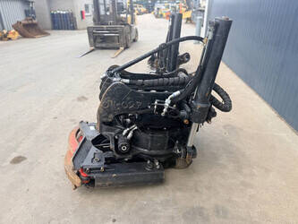 2020-caterpillar-s70-46839427