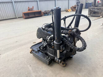 2020-caterpillar-s70-46839428