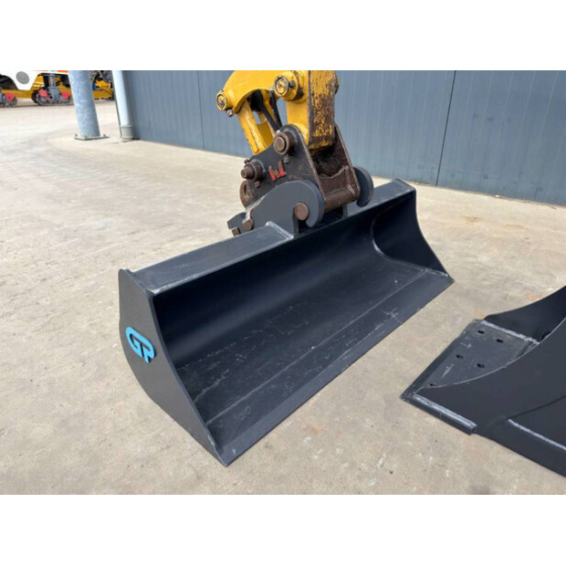 2021 Caterpillar 301.8-46839521