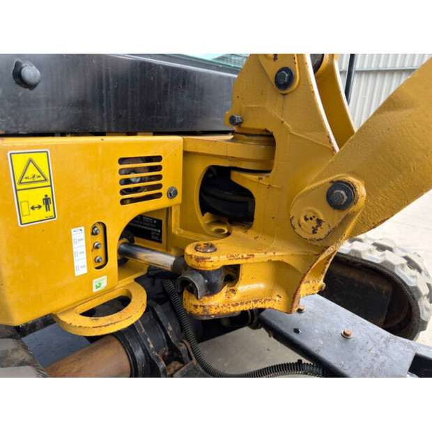 2021 Caterpillar 301.8-46839525