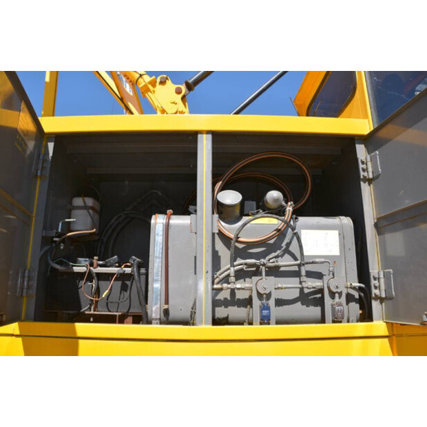 1998 Hitachi KH 230-3-46839953