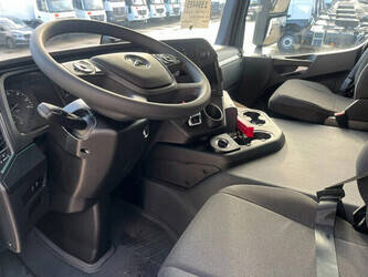 2026-mercedes-benz-arocs-1736-1447821-46840182