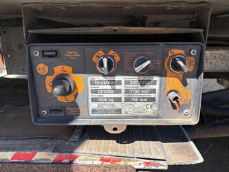 2010-burg-m-2-18-46840650