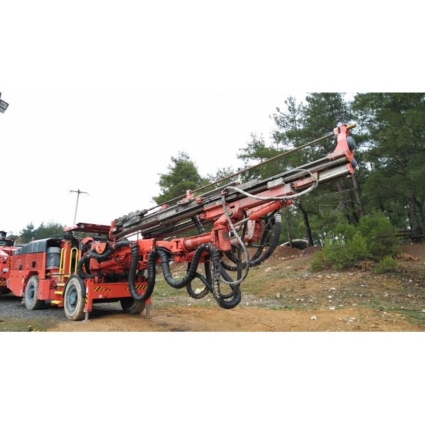 2018 Sandvik dd320s-46840822