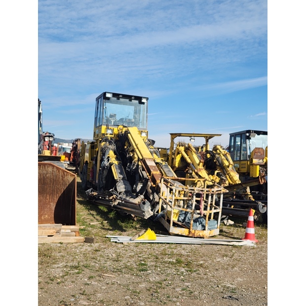 2003 اطلس كوبكو ROCKET BOOMER XL3C-46840850