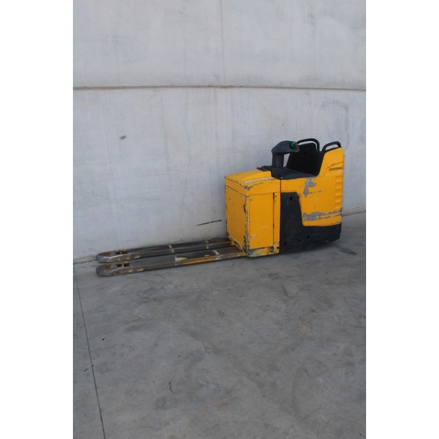 2010 Jungheinrich ERE 225-46848156